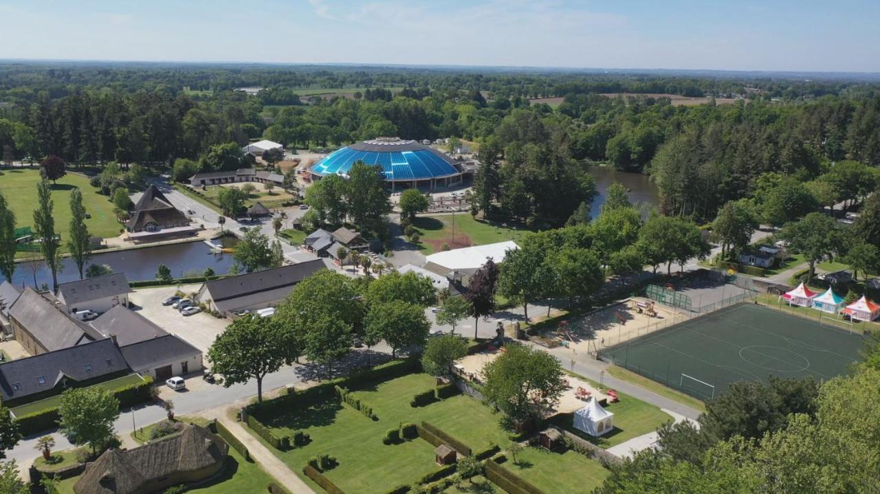 Les Ormes Domaine Et Resort Epiniac Buitenkant foto